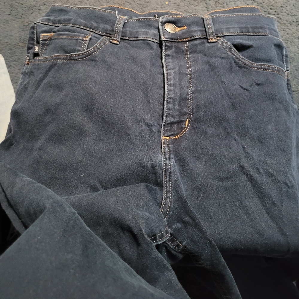 Lee Jeans